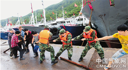 浙江温州：将气象台“搬”到防台风前线