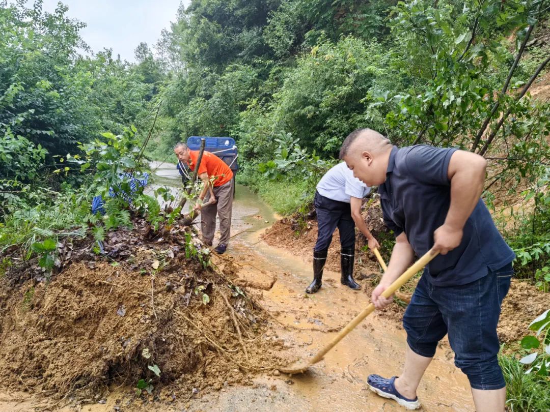 邓州市天气预报_河南暴雨气象预警_南阳暴雨红色预警转移群众