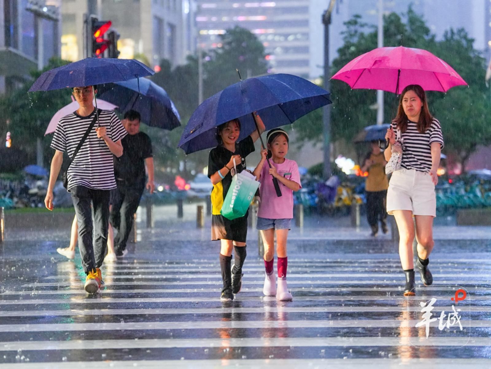 广东大范围强降水来袭，今明两日广州将再迎强对流天气